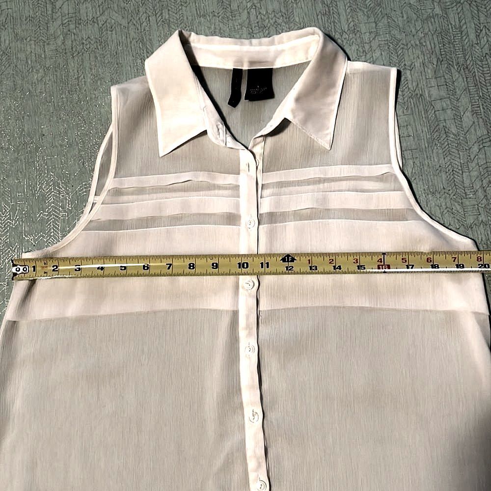 New Directions sheer white sleeveless button front top size L EUC - Picture 11 of 15